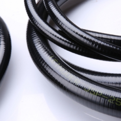 食品機(jī)械頻繁清潔，什么軟管耐沖又耐腐蝕？